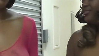 Pussy Crazy Lesbians