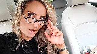 Blonde emo amateur solo masturbation