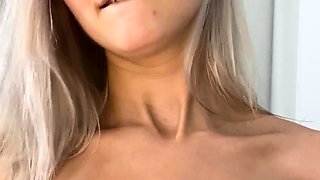 busty blonde babe natural boobs big breasted babe di