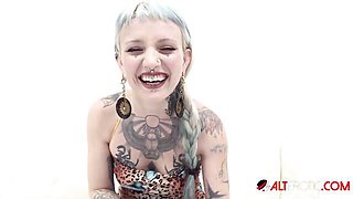 Tempting Sascha's tattoo clip