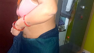 Beautiful bhabhi having romance with devai.