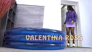 Playing her butthole in paddling pool full of her own pee