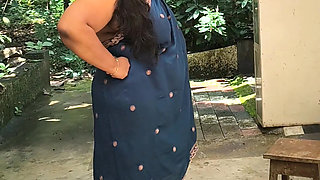 Desi girl in topless sexy photoshoot in blue salwar, after shoot picture