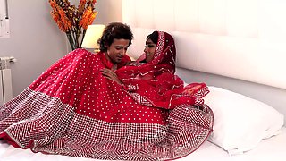 NiksIndian-Real Desi Couple Suhagraat Sex Virgin Dulhan