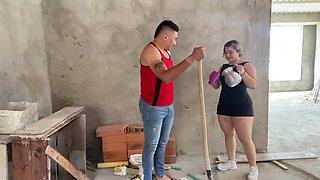 Garganta Profunda In Having Sex With The Construction Worker