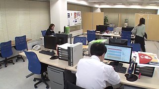 Nhdtb 384 A Female Boss Gets Throat Fucked And Cum Faced Upside Down