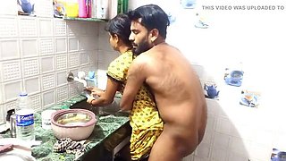Hot Indian Girl Aalox Fucked Hard in Kitchen - Desi Sex Mumbai