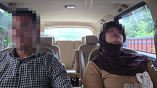 Hijab Student Asks Her Sugar Daddy to Buy a New Viral Cellphone - Minokiiko