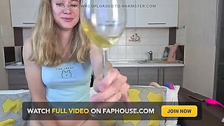 Amateur Lesbian Teens MargoAlisa Pissing Play with Overflow & Dirty Talk