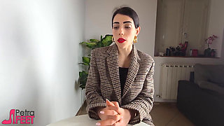 Naughty Diva Seduces a Stud Before Rubbing Her Yellowish Soles on His Face