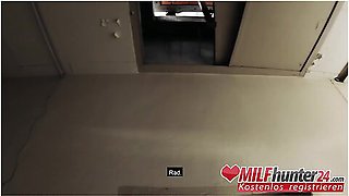 Lets Skinny Vicky Hundt Suck His Dick Before The Fucking