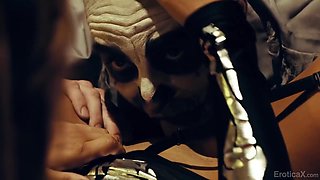 Two Zombies For A Haunted Fuck Party