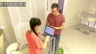 Bigtit Asian masseuse blows client on hidden camera