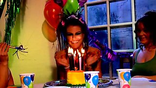 Hot teen fingers and toys her shaved pussy