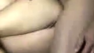 Deutsches Amateur-Babe beim harten Analdildospiel