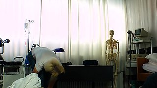 German stepbrother fucks his stepsister in the doctor's room