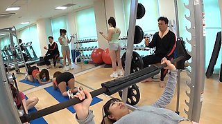 Yui Asano is fucked at the gym by her trainer