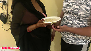 Pados Ki bhabhi Aayi Chini Maagne aur Chud ke gayi.