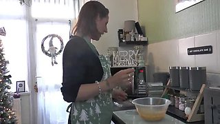 Amateur British MILF Alex Little Thanksgiving Blowjob & Creampie in Kitchen POV