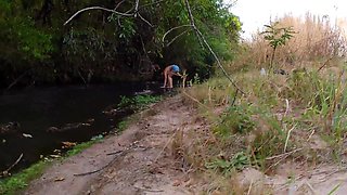 A encounter inbetween strangers at the creek finishes in sudden romp.