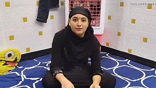 Desi Muslim Bhabi Gets Anal and Blowjob from Neighbor on First Day in New Room