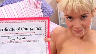 Never ending cam porno makes cute blonde wanna finish in style