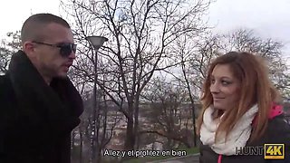 Hunt4k. a la pelirroja le gusta dar sexo por dinero frente a su novio