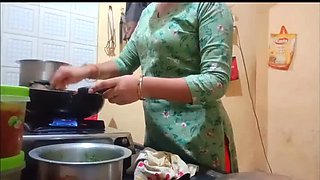 Hindi housewife's steamy encounter during meal prep