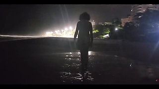 Hottie Walking Naked on the Beach, I Took Her to the Rocks and Fucked Her Until I Came Inside! See the Full Video on Sheer