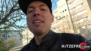 Location scout and camera operator Steven Shame explores an abandoned office bui lding in Berlin and thinks of hot fuck scenes with girls like Holly Banks, Sophi e Logan or Kylie Kay. - Hitzefrei