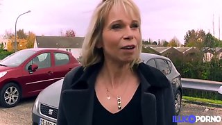 Penis Craving Stepmom Isabelle Gets Pounded Into The Vehicle