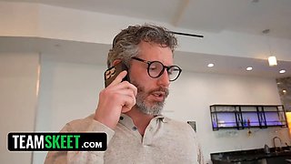 Liking stepdaddy educates his stepdaughter Kimora Quin on the risks of unprotected porno - teenpies