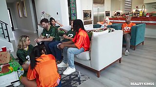 Seduces Mazee And Gets To Ride His Bbc With Her Fat Ass With Jasmine Sherni