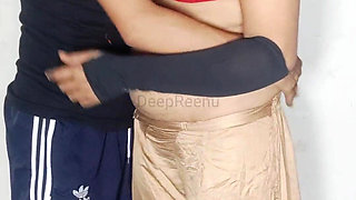 Deep Fucked Hot Aunty in a Standing Position