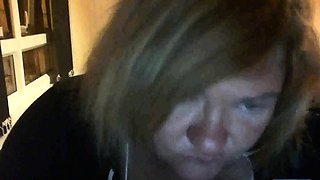 Big-Breasted American Woman on Webcam HD