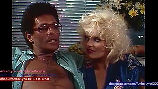 Join the Buzz in Amber Lynns Chat