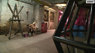 Blonde slave girl - hardcore BDSM German