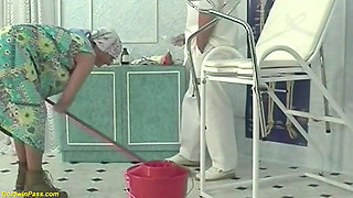 82 years old granny fisted by her doctor