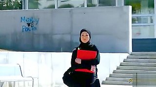 Hijab Niqab Arab Fuck - Yasmine Adjaziera Student