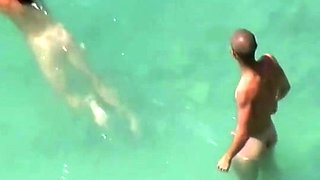 Amateur hottie fucked outdoor in public