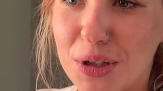 Sex Vlog - Trying Gloryhole for the First Time!