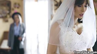 Gosh, This Tranny Bride Is Gorgeous! - Korra Del Rio