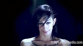 Hairy Pussy with Bondage Fetish