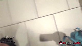 Sexy Tattooed Milf Raylene Fucking in the Elevator - AltErotic