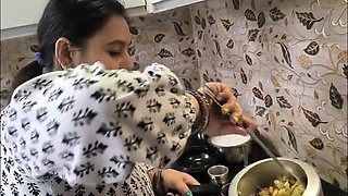 Puja Bhabhi Hardcore Sex - Blowjob & Creampie in Bathroom - Big Ass Indian Celebrity Fuck