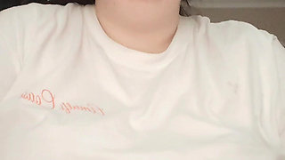 BBW Gamer Girl Masturbating Her Fat Pussy