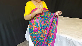 Very Horny Couple Lifted Her Wife and Fingering