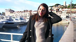 Gwen, 27 years old, ambitious in every way! - Jacquie et Michel TV