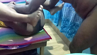 Bihari Komal Bhabhi went to give water to brother-in-law