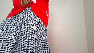 Food Delivery Girl wants to have sex